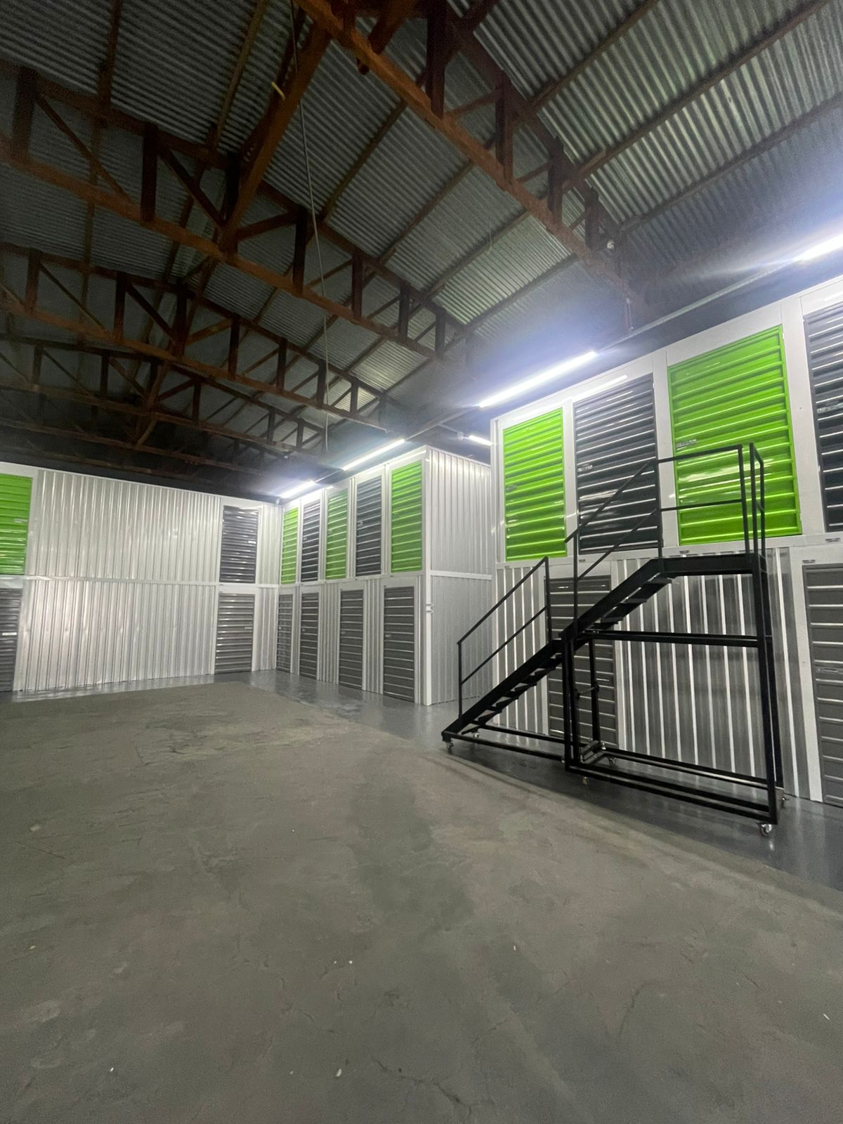 Instalações modernas e seguras - Hangar Storage